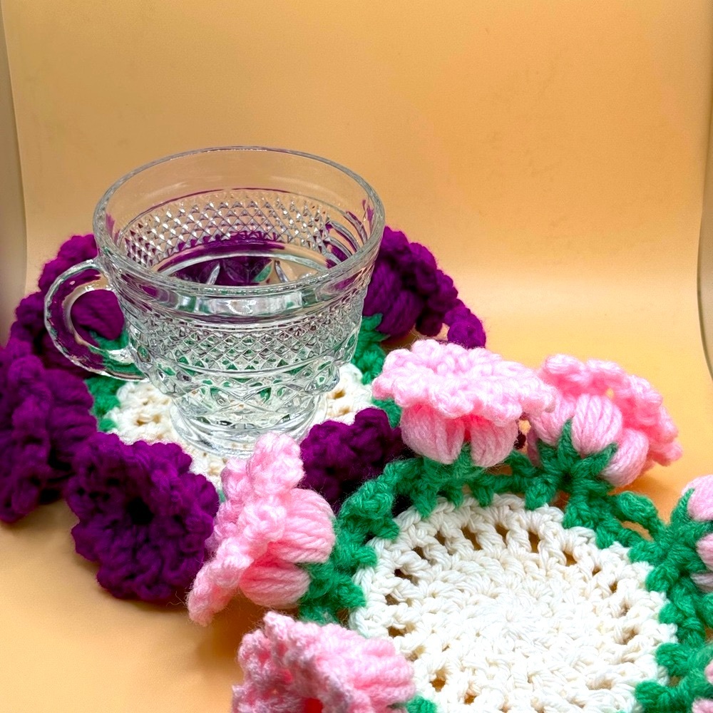 ✨Handmade Crochet Puff Lily Coasters & Small Bouquet Decor✨